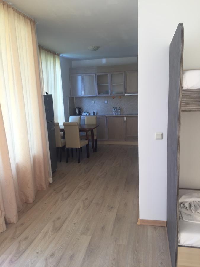 פרימורסקו Guest House Ask מראה חיצוני תמונה